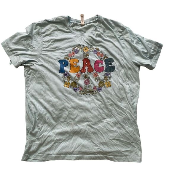 Bella Canvas Tops - ☮️ Peace Graphic Tee Size XL